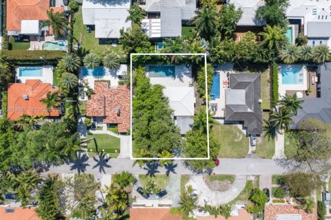 Casa en venta en Miami, Florida, 2 dormitorios, 97.83 m2 № 2078094 - foto 17