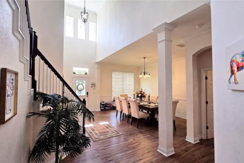 House in Orlando, Florida 4 bedrooms, 342.25 sq.m. № 2429142 - photo 3