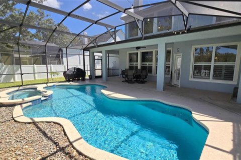House in Orlando, Florida 4 bedrooms, 342.25 sq.m. № 2429142 - photo 24