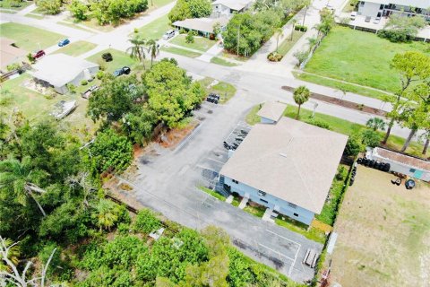 Immobilier commercial à vendre à Sarasota, Floride: 479.65 m2 № 2424069 - photo 11