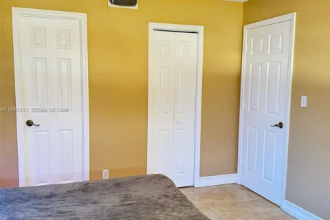 Condominio en alquiler en Hallandale Beach, Florida, 1 dormitorio, 65.5 m2 № 2057179 - foto 8