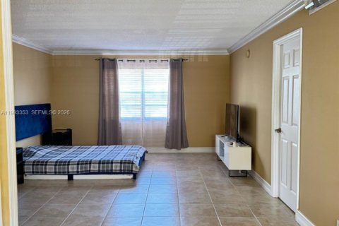 Condominio en alquiler en Hallandale Beach, Florida, 1 dormitorio, 65.5 m2 № 2057179 - foto 6