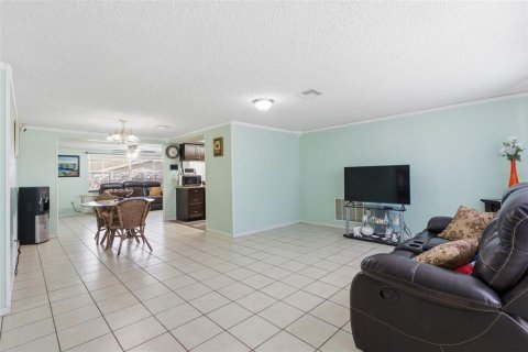 Villa ou maison à vendre à New Port Richey, Floride: 3 chambres, 127.09 m2 № 2108699 - photo 13