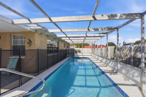 Villa ou maison à vendre à New Port Richey, Floride: 3 chambres, 127.09 m2 № 2108699 - photo 9