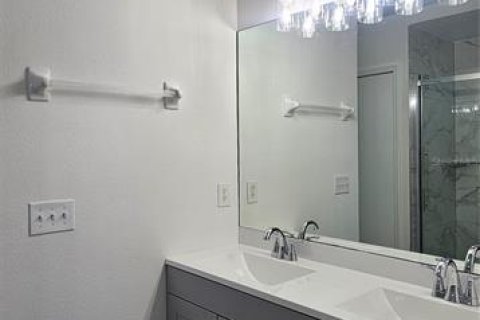Touwnhouse à louer à Davenport, Floride: 3 chambres, 167.22 m2 № 2436758 - photo 18