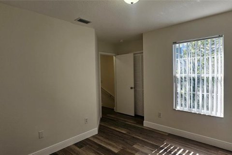 Touwnhouse à louer à Davenport, Floride: 3 chambres, 167.22 m2 № 2436758 - photo 11