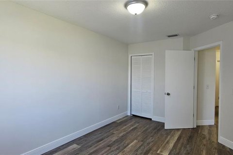 Touwnhouse à louer à Davenport, Floride: 3 chambres, 167.22 m2 № 2436758 - photo 12