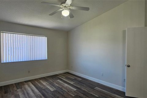 Touwnhouse à louer à Davenport, Floride: 3 chambres, 167.22 m2 № 2436758 - photo 15
