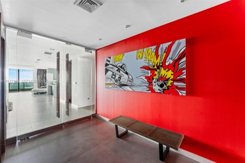 Copropriété à louer à Miami, Floride: 3 chambres, 245.91 m2 № 1976862 - photo 6