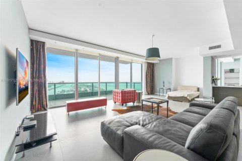 Copropriété à louer à Miami, Floride: 3 chambres, 245.91 m2 № 1976862 - photo 11