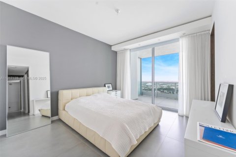 Copropriété à louer à Miami, Floride: 3 chambres, 245.91 m2 № 1976862 - photo 24