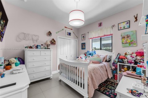 Villa ou maison à vendre à Miami, Floride: 4 chambres, 224.82 m2 № 1966380 - photo 27