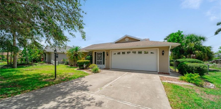 Villa ou maison à North Port, Floride 3 chambres, 132.01 m2 № 1787831