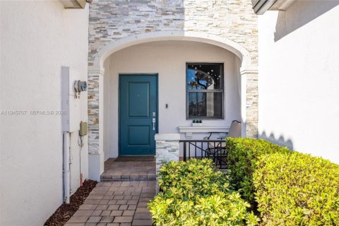 Adosado en venta en Homestead, Florida, 3 dormitorios, 133.97 m2 № 2004452 - foto 4