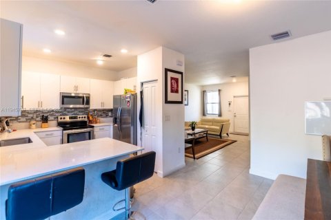 Adosado en venta en Homestead, Florida, 3 dormitorios, 133.97 m2 № 2004452 - foto 9