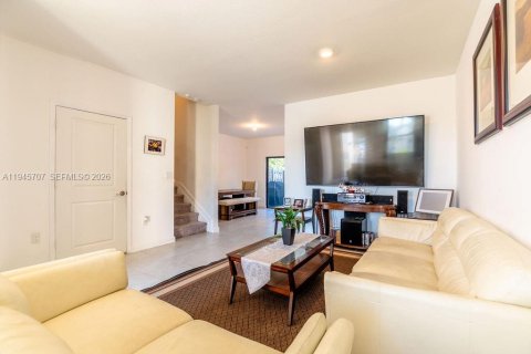 Adosado en venta en Homestead, Florida, 3 dormitorios, 133.97 m2 № 2004452 - foto 7