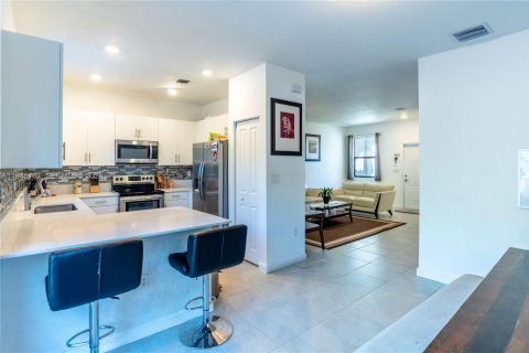 Adosado en venta en Homestead, Florida, 3 dormitorios, 133.97 m2 № 2004452 - foto 11