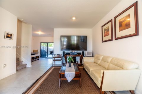 Adosado en venta en Homestead, Florida, 3 dormitorios, 133.97 m2 № 2004452 - foto 5