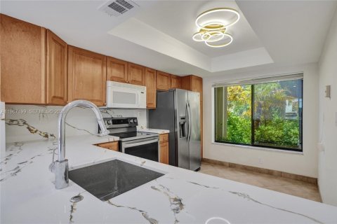 Adosado en venta en North Miami Beach, Florida, 3 dormitorios, 147.71 m2 № 2029803 - foto 26