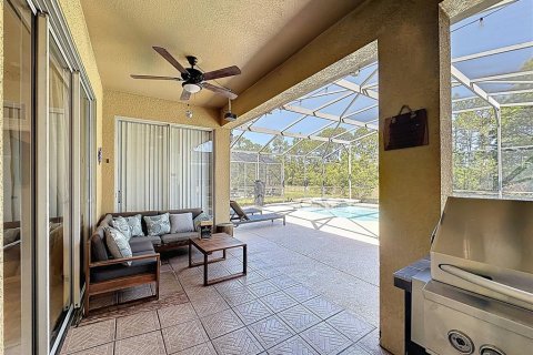 House in Davenport, Florida 6 bedrooms, 248.14 sq.m. № 2202314 - photo 23