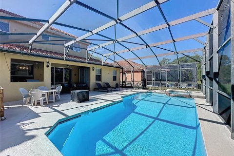 House in Davenport, Florida 6 bedrooms, 248.14 sq.m. № 2202314 - photo 26