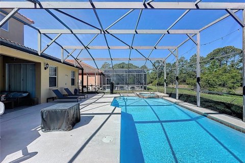 House in Davenport, Florida 6 bedrooms, 248.14 sq.m. № 2202314 - photo 27