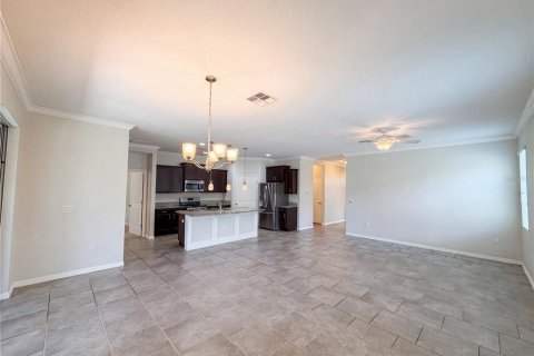 Casa en venta en Winter Haven, Florida, 3 dormitorios, 174.01 m2 № 2156906 - foto 7