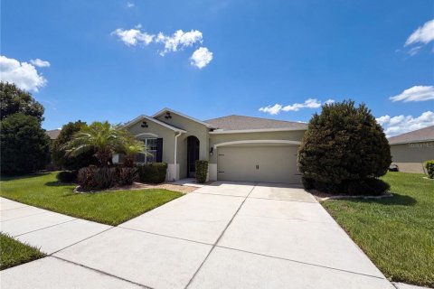 Casa en venta en Winter Haven, Florida, 3 dormitorios, 174.01 m2 № 2156906 - foto 2