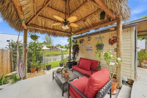 Townhouse in Hialeah, Florida 3 bedrooms, 164.34 sq.m. № 2076461 - photo 23