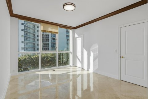 Condominio en venta en Hillsboro Beach, Florida, 2 dormitorios, 195.84 m2 № 2187194 - foto 13