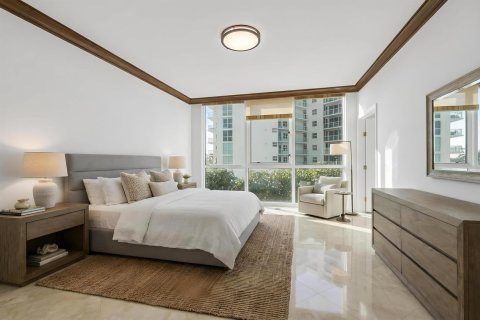 Condominio en venta en Hillsboro Beach, Florida, 2 dormitorios, 195.84 m2 № 2187194 - foto 12