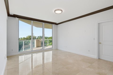 Condominio en venta en Hillsboro Beach, Florida, 2 dormitorios, 195.84 m2 № 2187194 - foto 17