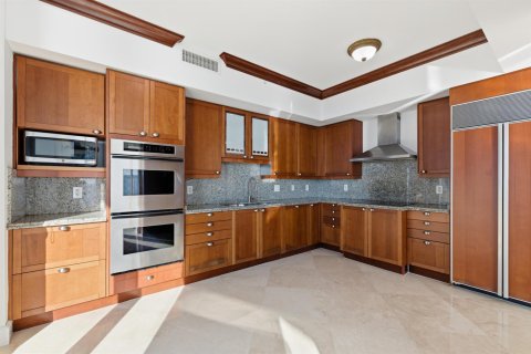 Condominio en venta en Hillsboro Beach, Florida, 2 dormitorios, 195.84 m2 № 2187194 - foto 19