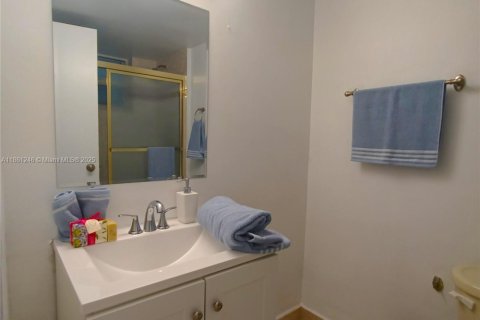 Copropriété à vendre à Miami Beach, Floride: 1 chambre, 69.68 m2 № 2059768 - photo 24