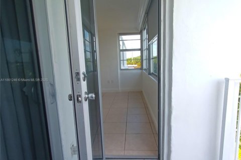 Copropriété à vendre à Miami Beach, Floride: 1 chambre, 69.68 m2 № 2059768 - photo 15