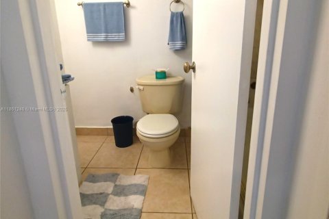 Copropriété à vendre à Miami Beach, Floride: 1 chambre, 69.68 m2 № 2059768 - photo 23