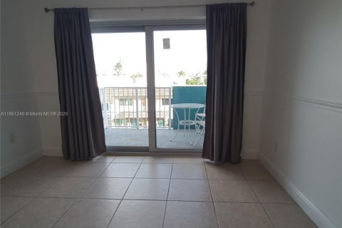 Copropriété à vendre à Miami Beach, Floride: 1 chambre, 69.68 m2 № 2059768 - photo 19