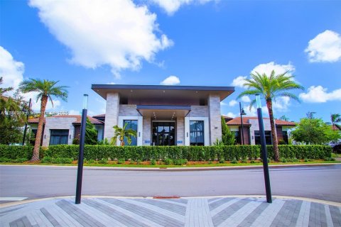 Appartement à louer à Doral, Floride: 2 chambres, 104.42 m2 № 1957684 - photo 5