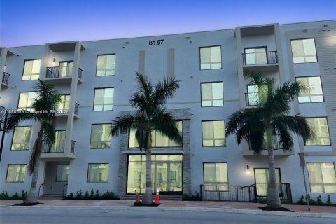 Appartement à louer à Doral, Floride: 2 chambres, 104.42 m2 № 1957684 - photo 17