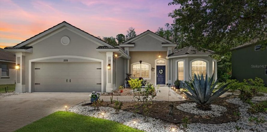 House in Bradenton, Florida 3 bedrooms, 204.66 sq.m. № 1581873