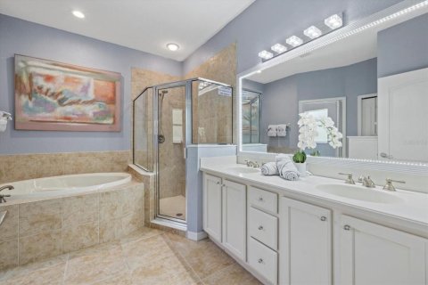 House in Bradenton, Florida 3 bedrooms, 204.66 sq.m. № 1581873 - photo 24