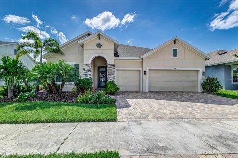 House in Apollo Beach, Florida 4 bedrooms, 242.94 sq.m. № 1359515 - photo 1