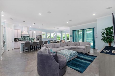 House in Apollo Beach, Florida 4 bedrooms, 242.94 sq.m. № 1359515 - photo 9
