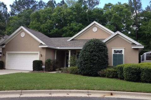 Villa ou maison à Gainesville, Floride 3 chambres, 206.71 m2 № 2434473