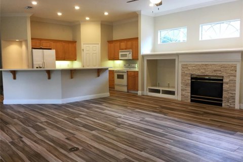 Villa ou maison à louer à Gainesville, Floride: 3 chambres, 206.71 m2 № 2434473 - photo 10
