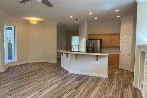 Villa ou maison à louer à Gainesville, Floride: 3 chambres, 206.71 m2 № 2434473 - photo 6