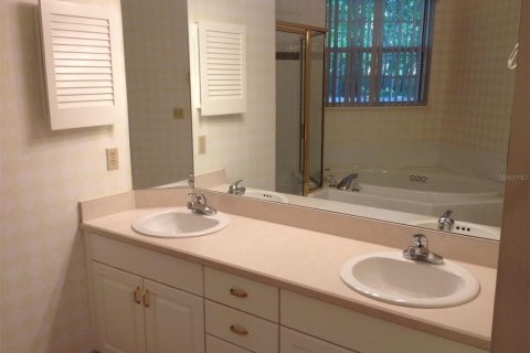 Villa ou maison à louer à Gainesville, Floride: 3 chambres, 206.71 m2 № 2434473 - photo 19