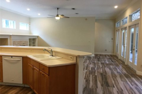 Villa ou maison à louer à Gainesville, Floride: 3 chambres, 206.71 m2 № 2434473 - photo 7