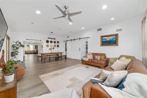 Casa en venta en Ocala, Florida, 5 dormitorios, 262.17 m2 № 1835913 - foto 18