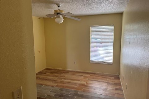 Villa ou maison à louer à Orlando, Floride: 3 chambres, 142.14 m2 № 2432636 - photo 9